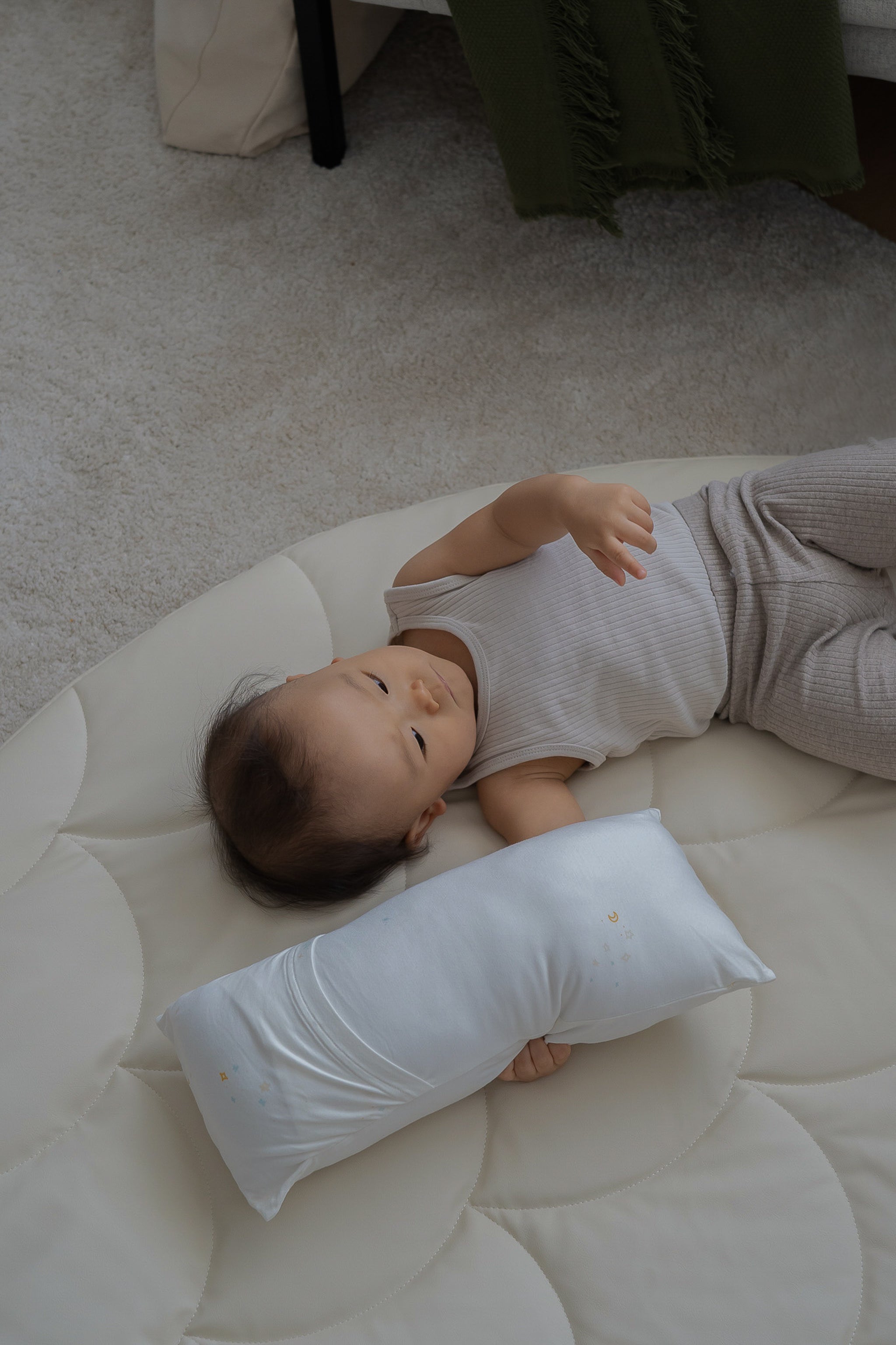 Baby pillow outlet mattress